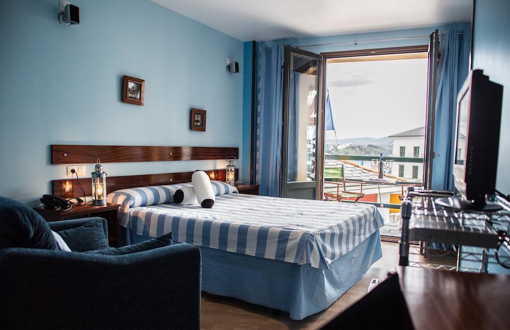 Hotel A. G. Porcillan Ribadeo Zimmer foto